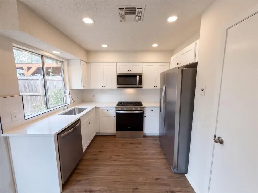 3702 Kandy Dr, Austin, TX 78749 - #2