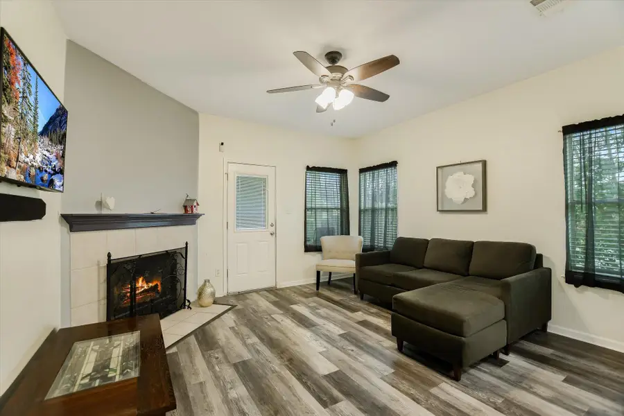 129 Almquist St, Hutto, TX 78634 - #3