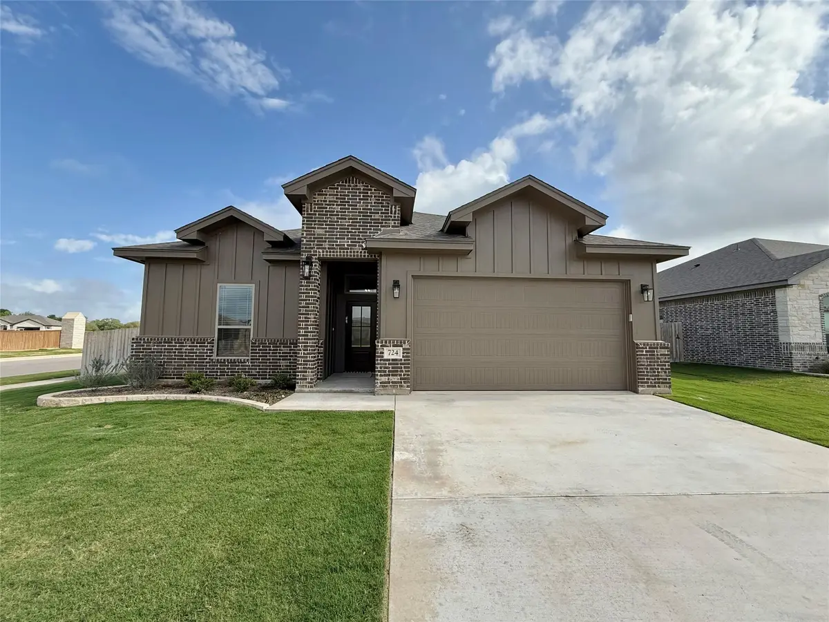 724 Eagle Crest Dr, Salado, TX 76571 - #1