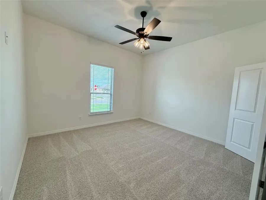 724 Eagle Crest Dr, Salado, TX 76571 - #3