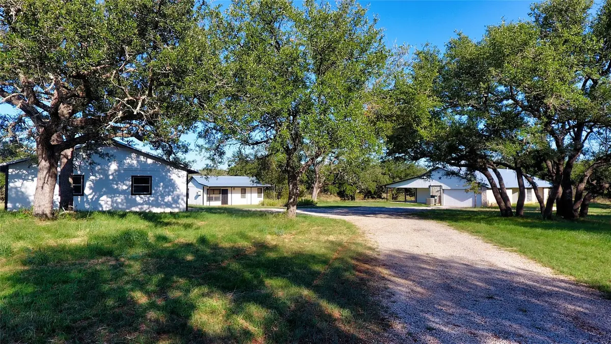 132 Offer Ln, Llano, TX 78643 - Image #1