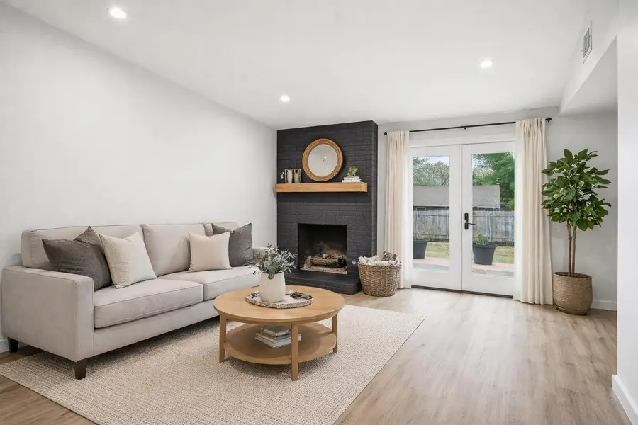 2807 Sissinghurst Dr, Austin, TX 78745 - #3