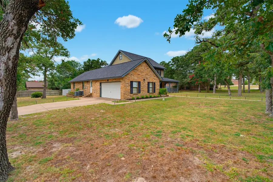 1901 Skyles Rd, Rockdale, TX 76567 - #2