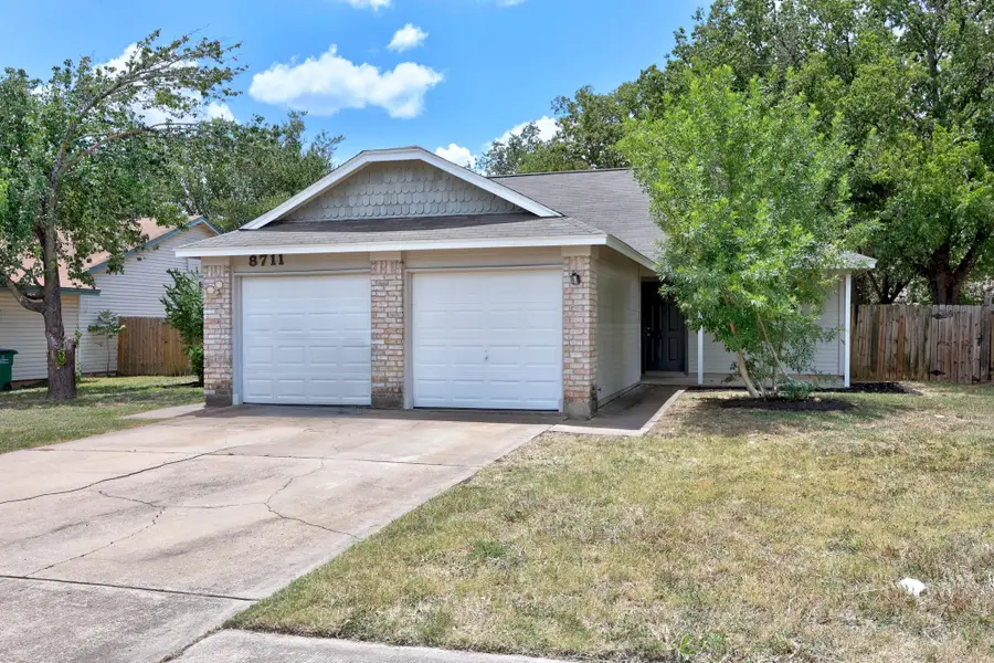 8711 Pineridge Dr, Austin, TX 78729 - #2