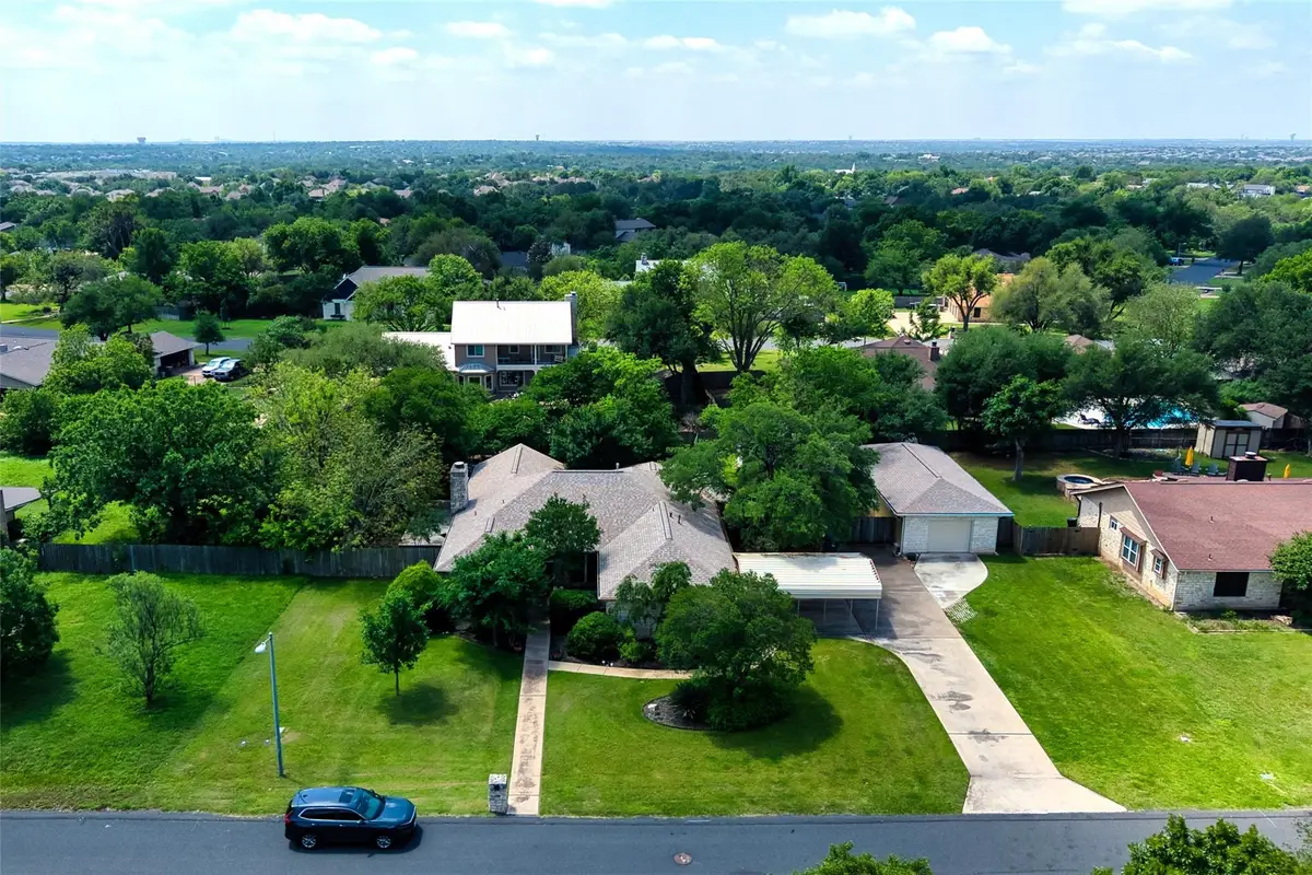 3805 Carmel Dr, Round Rock, TX 78681 - #1