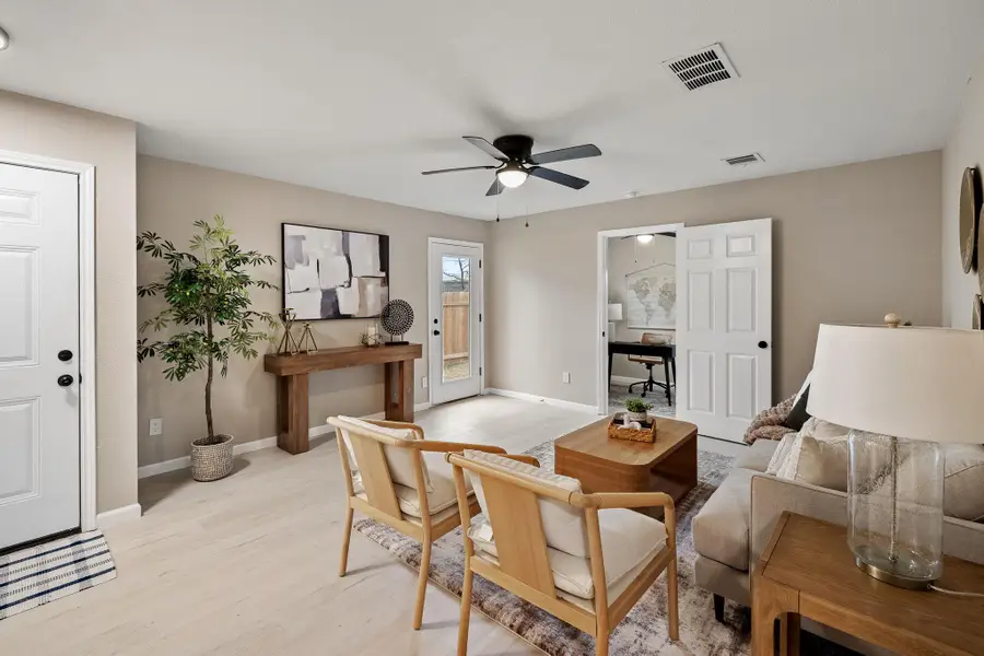 2034 Buckley Ln, Round Rock, TX 78664 - Image #3