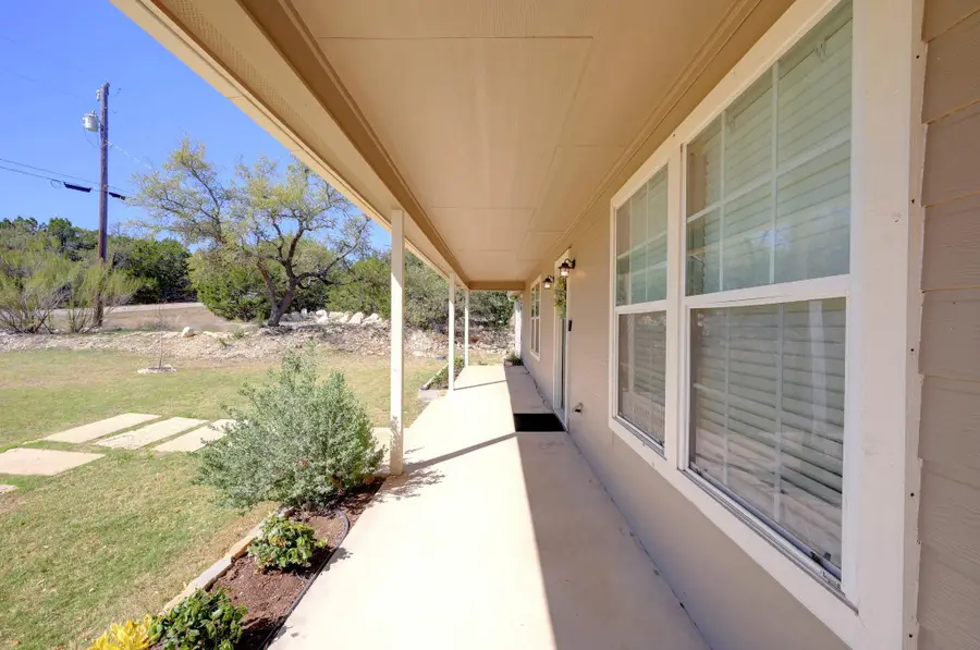 141 Arnold Dr, Canyon Lake, TX 78133 - #2