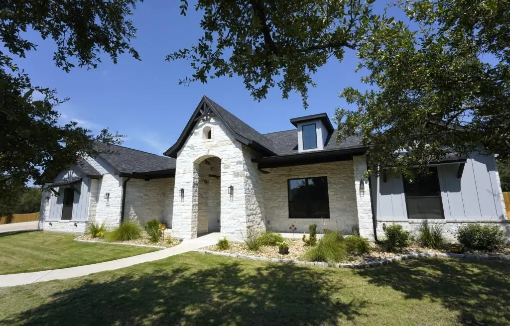 9006 Abby Lee Ln, Salado, TX 76571 - Image #1