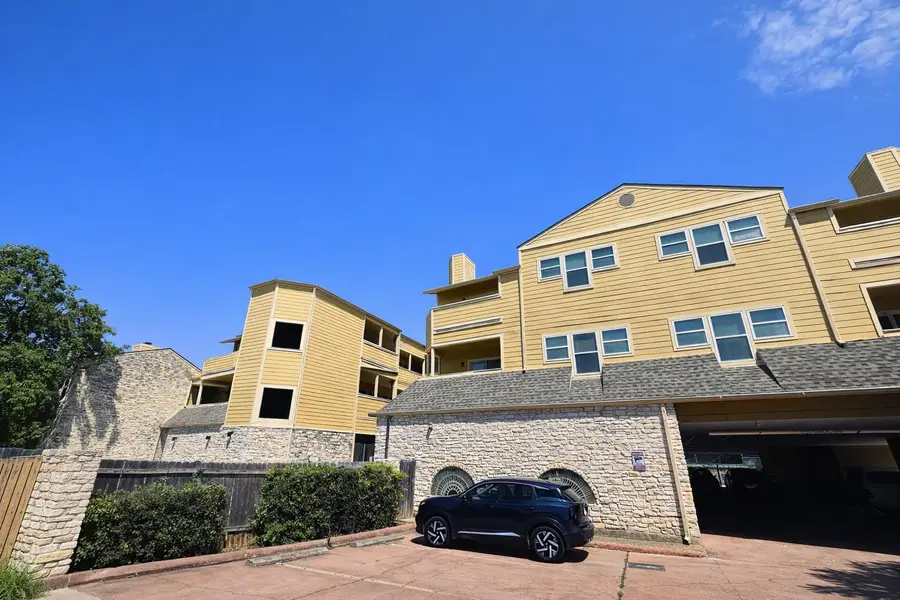 808 W 29th St #206, Austin, TX 78705 - #2