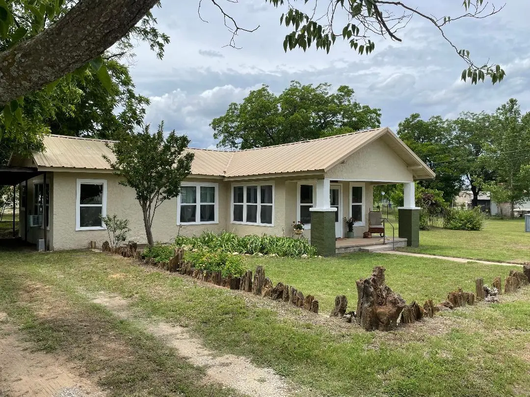801 N Avenue A Ave, Cross Plains, TX 76443 - #1