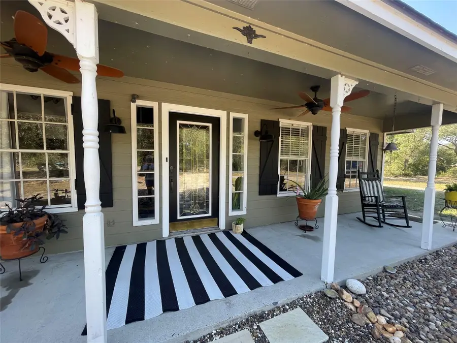 322-342 Whispering Woods Dr, Rockport, TX 78382 - Image #2