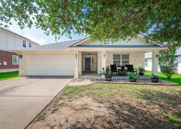 7818 Squirrel Hollow Dr, Georgetown, TX 78628