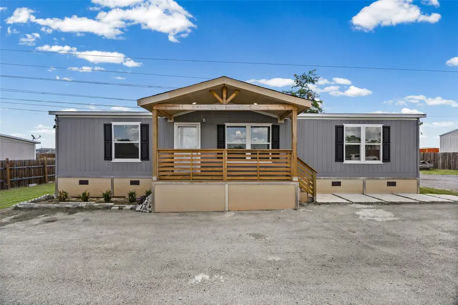 109 Zacate St, Elgin, TX 78621 - #2