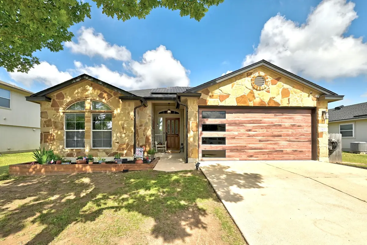 105 Lidell St, Hutto, TX 78634 - #1