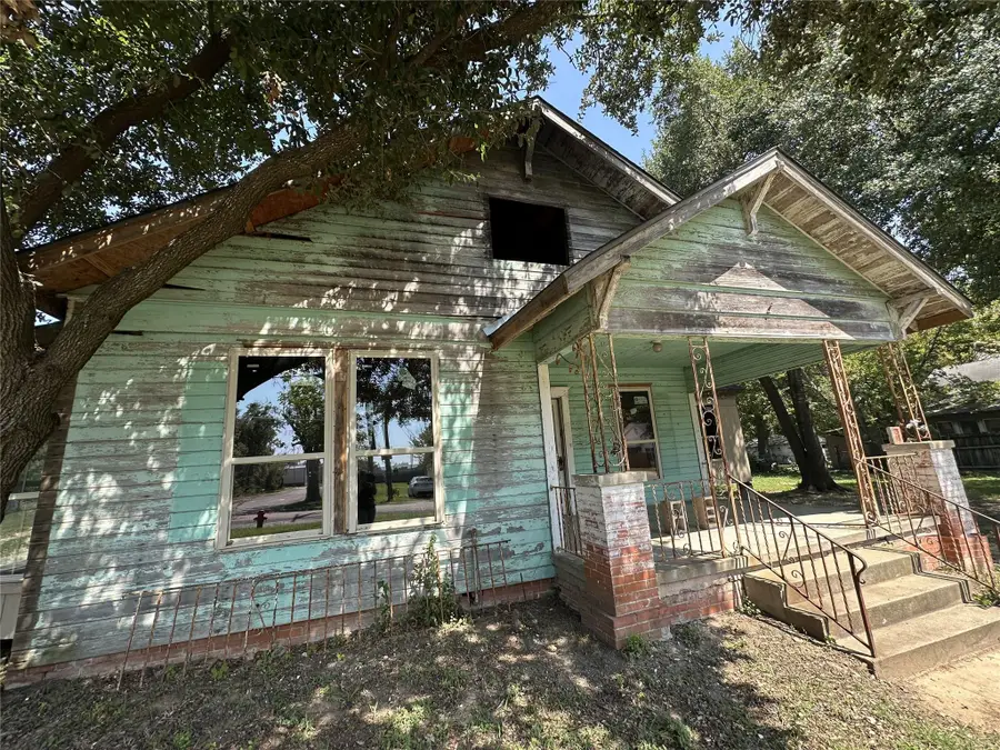 401 E Hopkins St, Mexia, TX 76667 - Image #3