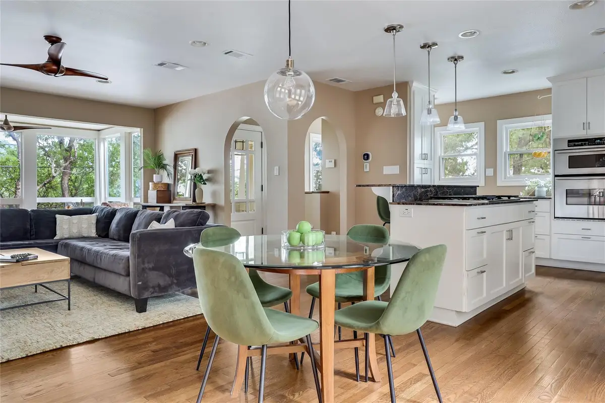 610 Oakland Ave, Austin, TX 78703 - #1