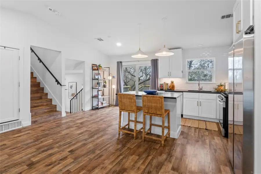 6809 Roanoke Dr, Austin, TX 78723 - #3