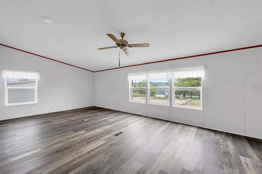 156 Julie Dr, Kingsland, TX 78639 - #2