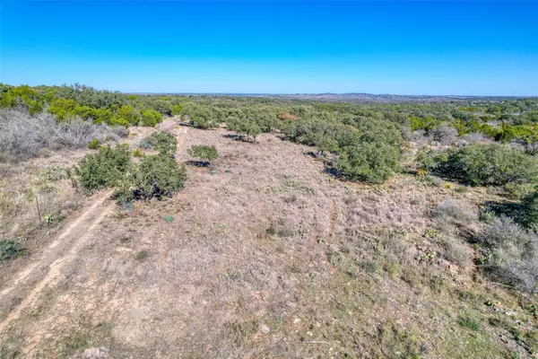 415 Longview Ln, San Saba, TX 76877
