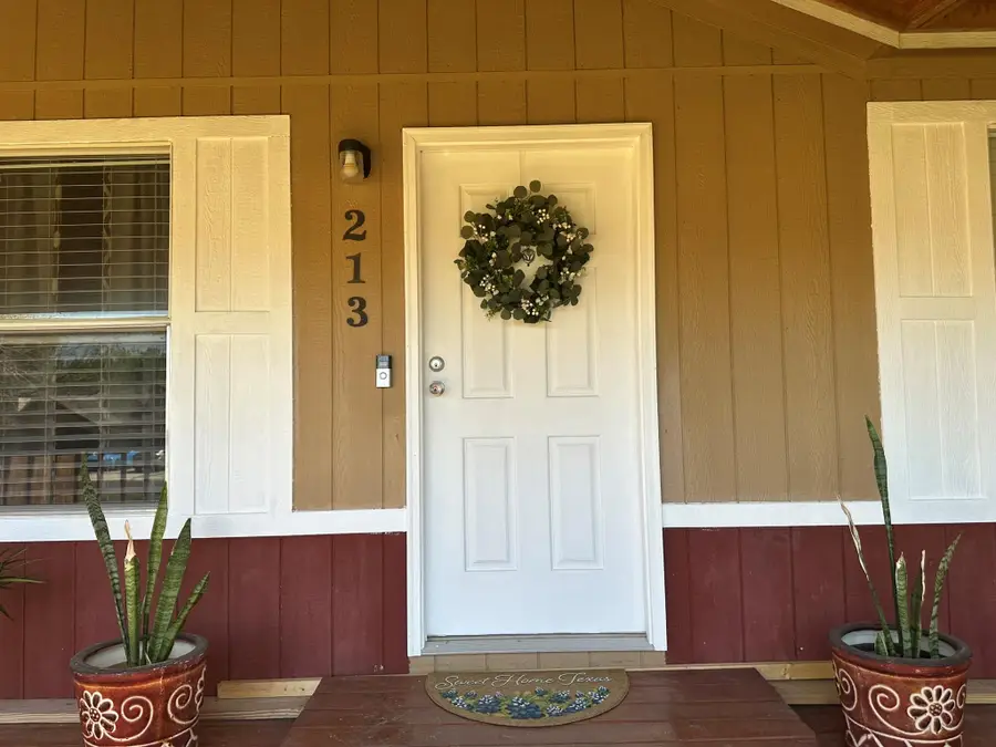 213 Susan Dr, Buda, TX 78610 - #2