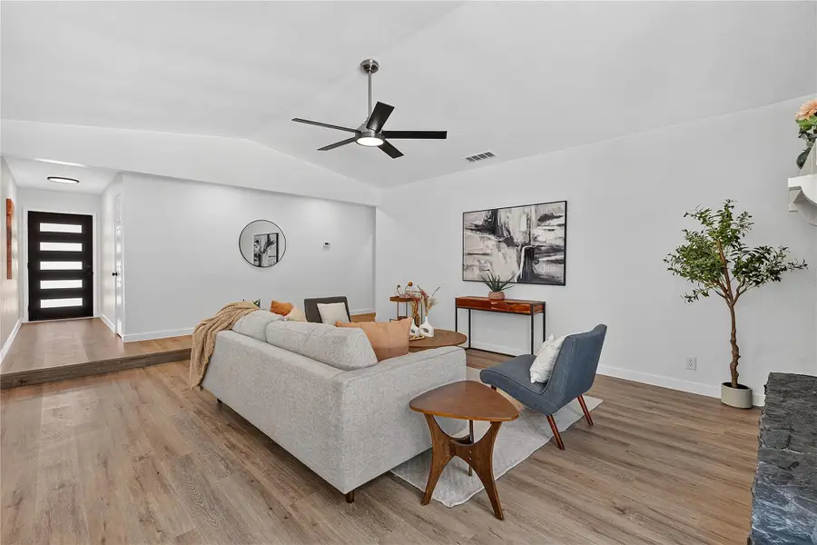 12505 Parkland Dr, Austin, TX 78729 - #3