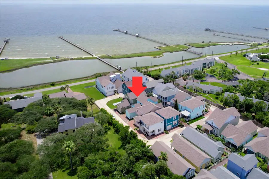 412 Sailhouse Way, Rockport, TX 78382 - #2