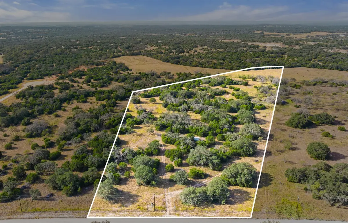 257 W Rolling Oaks Dr, Goldthwaite, TX 78644 - Image #1