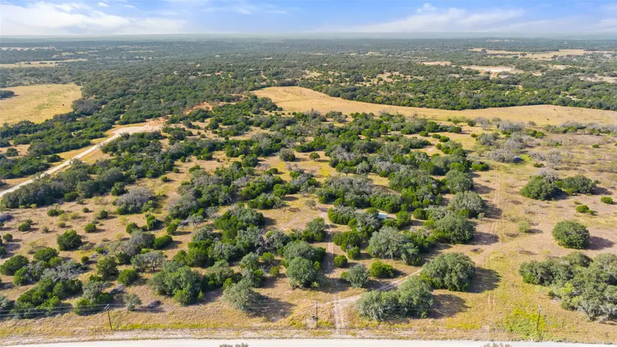 257 W Rolling Oaks Dr, Goldthwaite, TX 78644 - Image #3