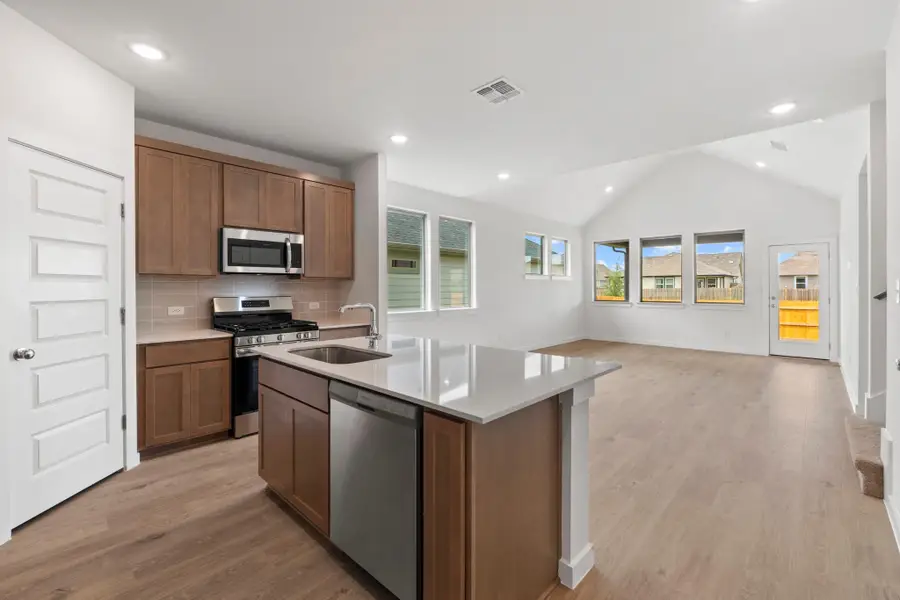 10910 Mystic Timber Dr, Austin, TX 78754 - #2