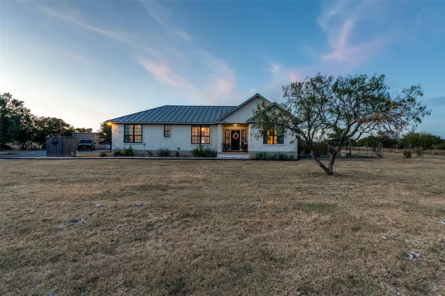 2425 Oak Valley Dr, New Braunfels, TX 78132 - Image #2
