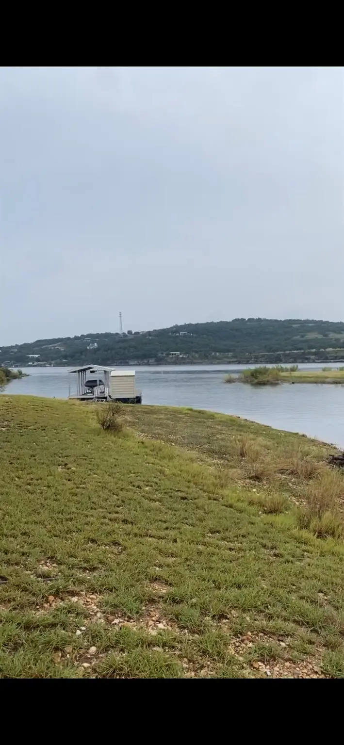 1300 Gold Ln, Lago Vista, TX 78645 - Image #2