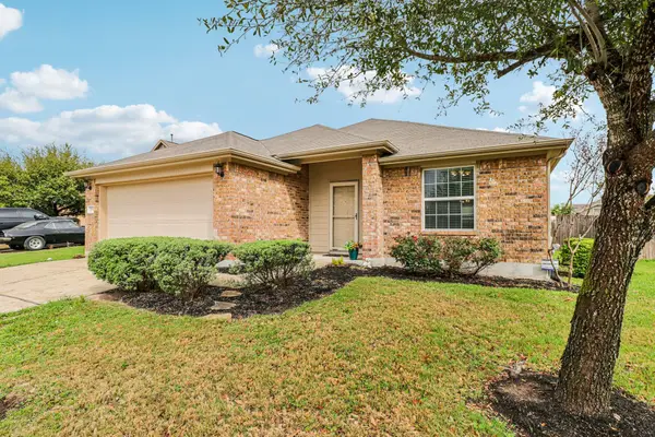 109 Mollie Dr, Hutto, TX 78634