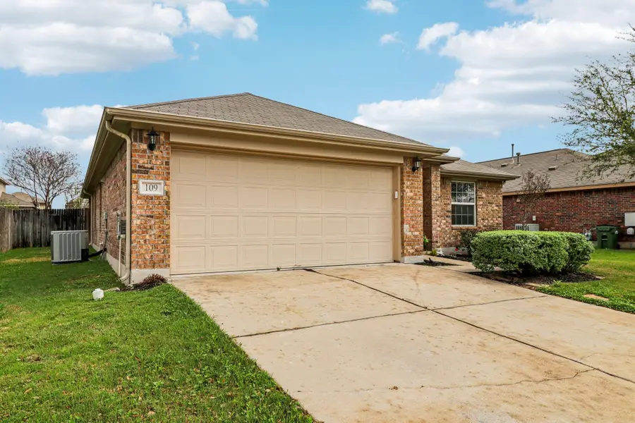 109 Mollie Dr, Hutto, TX 78634 - #3