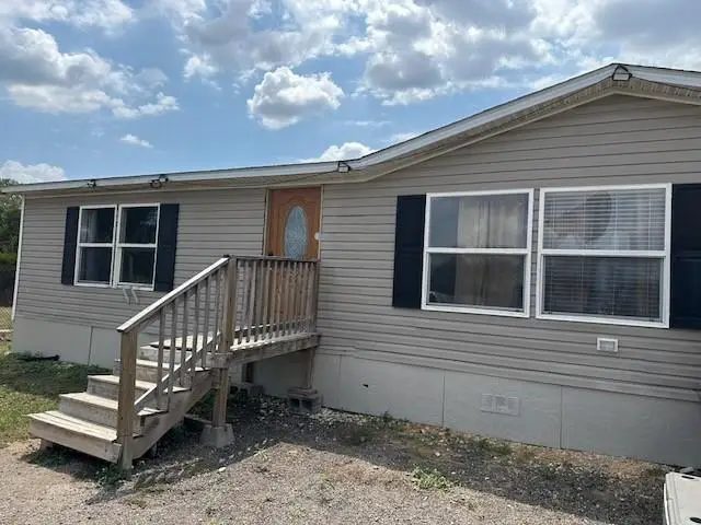 137 Oso St, Cedar Creek, TX 78612 - #2