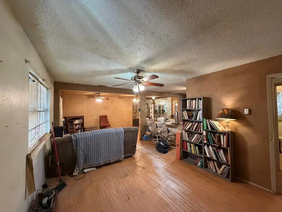 273 Alta Vista Dr, Bastrop, TX 78602 - Image #2