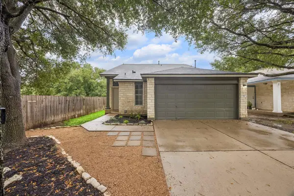 910 Port Daniel Dr, Leander, TX 78641