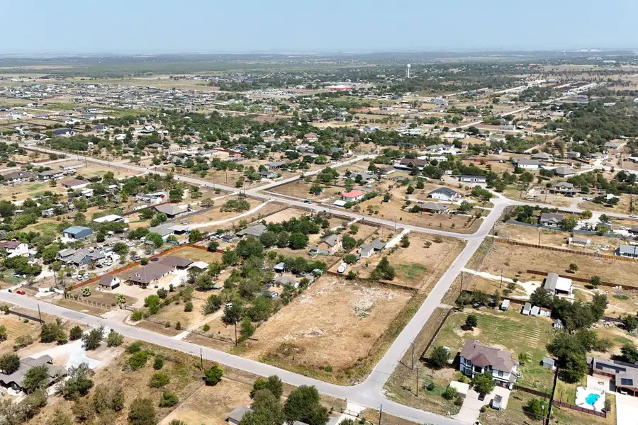 190 Monterrey Hills Dr, Del Valle, TX 78617 - #2