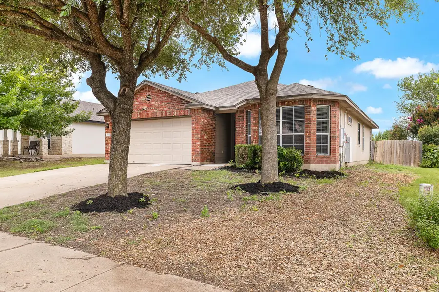 602 Creston St, Hutto, TX 78634 - #2