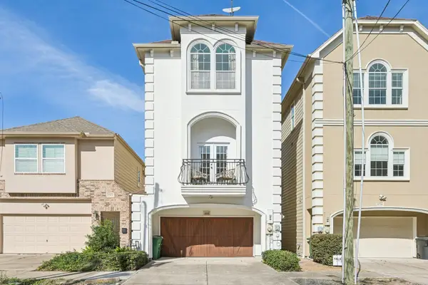 5736 Petty St, Houston, TX 77007