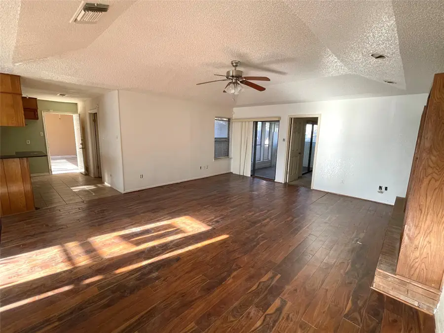 401 Highridge Cv, Killeen, TX 76543 - #3