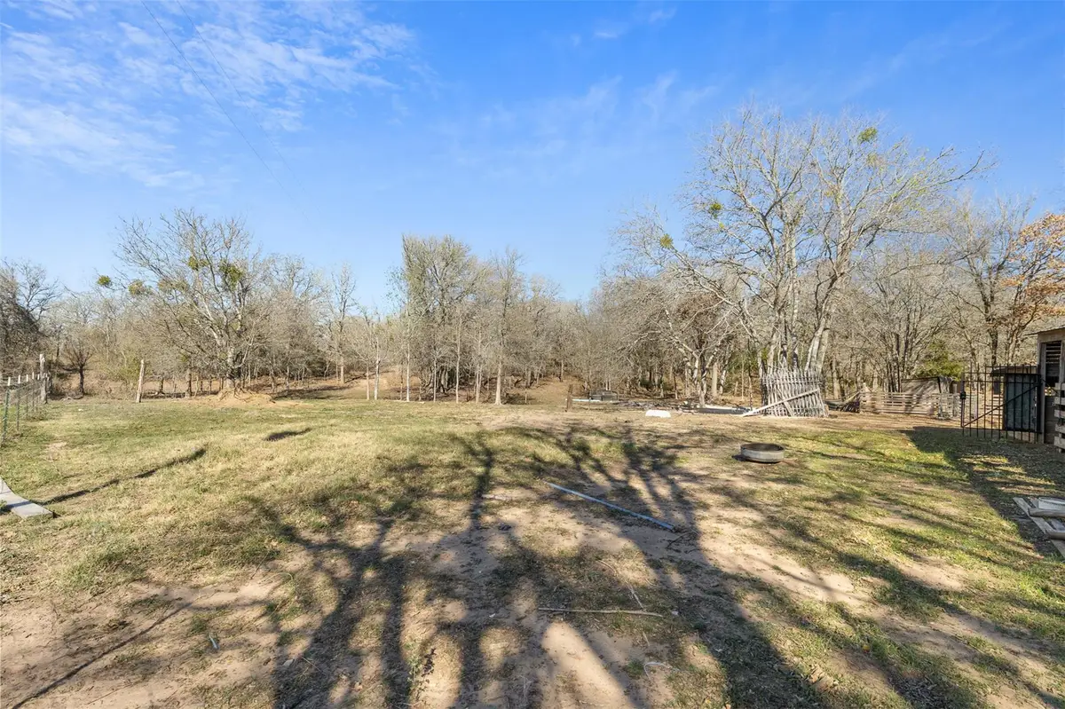 346 Village Cv, Dale, TX 78616 - #1