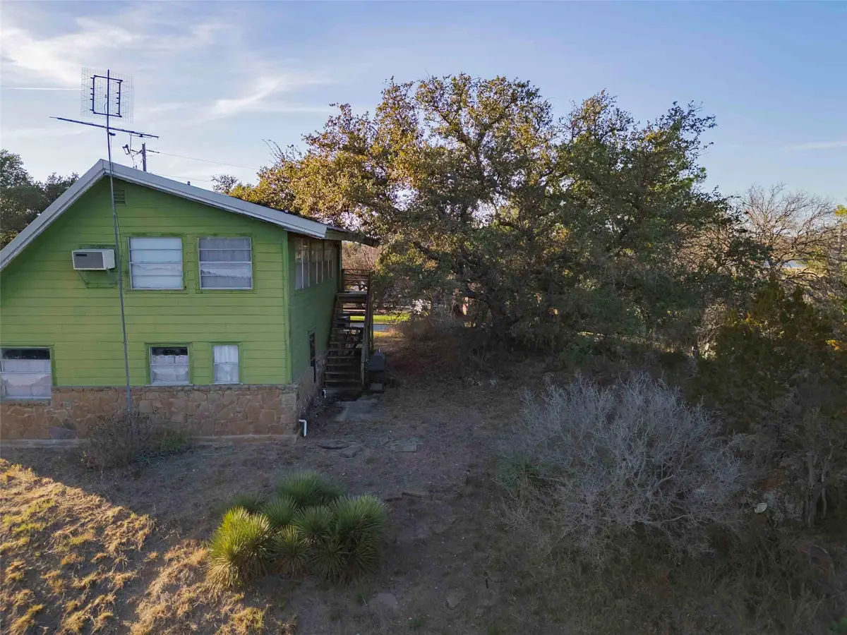 185 Roadrunner Ln, Burnet, TX 78611 - #1