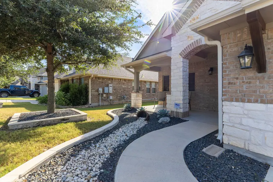 321 Lightcliff St, Hutto, TX 78634 - #3