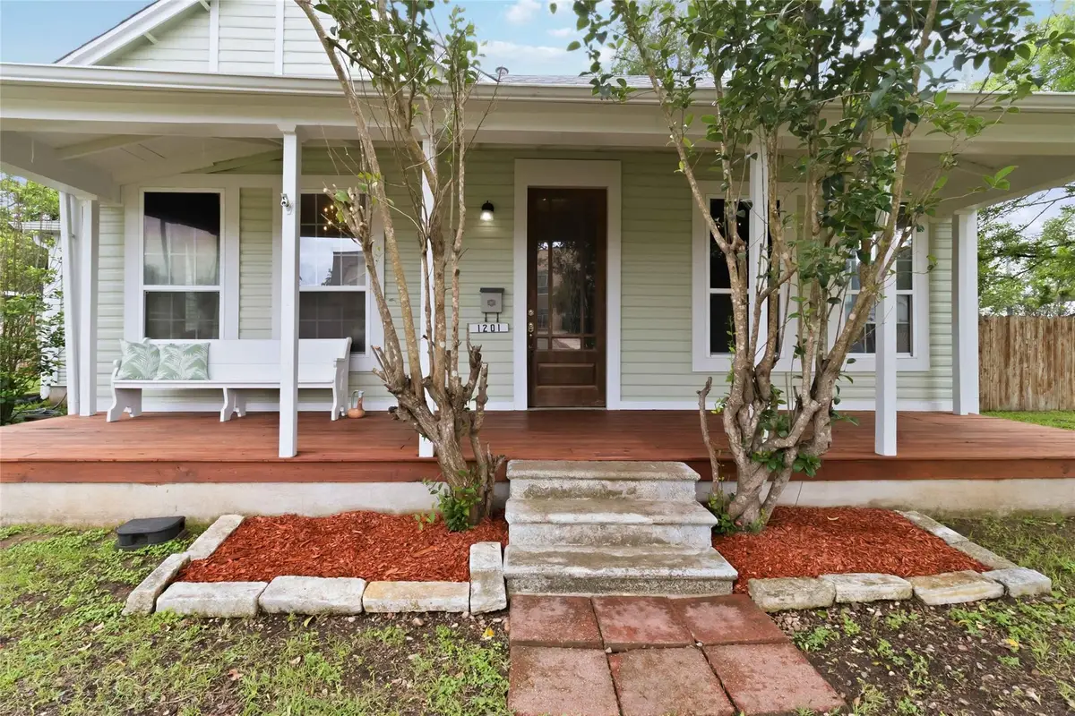 1201 Farm St, Bastrop, TX 78602 - #1