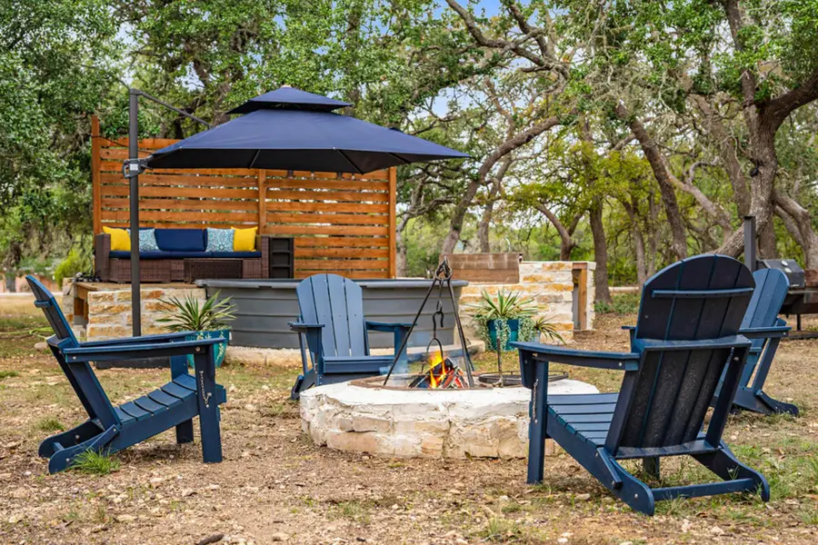 820 Glen Crest Dr, Blanco, TX 78606 - Image #3