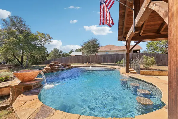 840 Scenic Cir, Dripping Springs, TX 78620