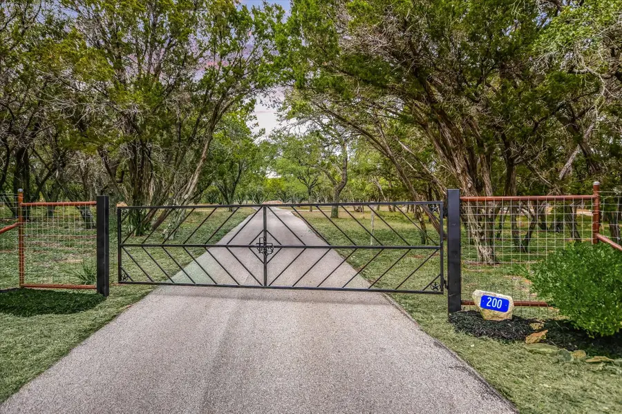 200 Windmill Oaks Dr, Wimberley, TX 78676 - #2