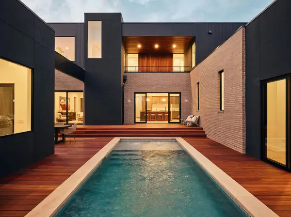 6411 Cary Dr, Austin, TX 78757