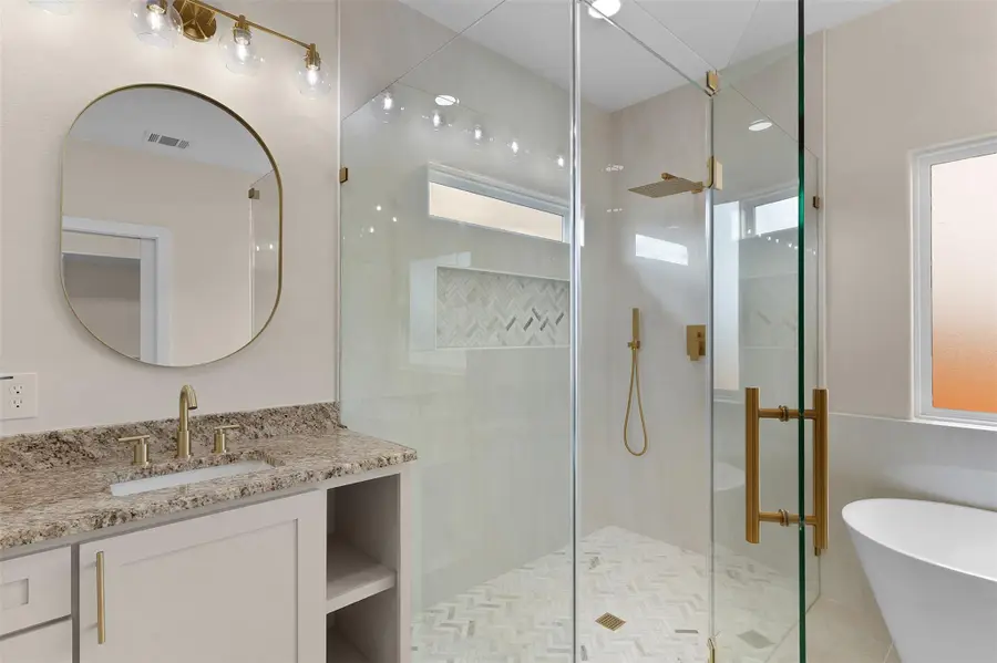 7349 Tiff Nicole Ln, Von Ormy, TX 78073 - Image #3