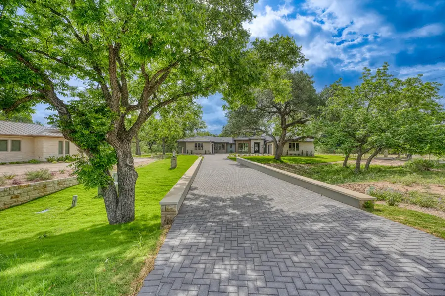 106 Edwards Cir, Horseshoe Bay, TX 78657 - #2